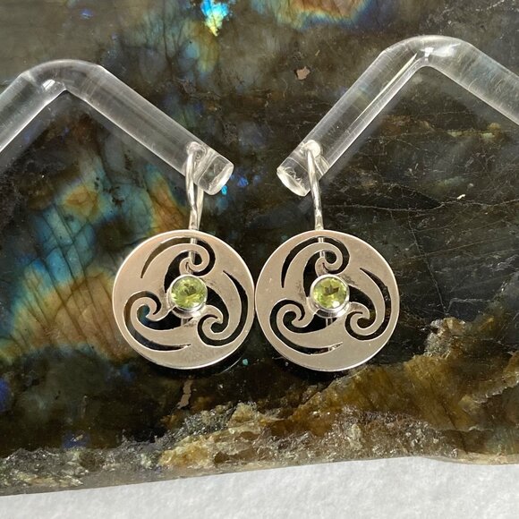 Sterling Silver 925 Round Peridot Pierced Celtic Style Dangle Drop Earrings - Picture 1 of 16
